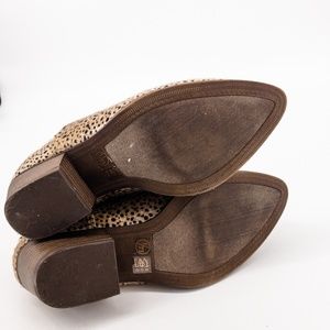 chinese laundry caring cheetah booties